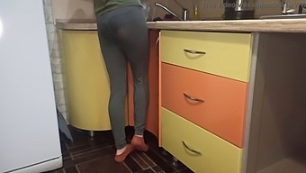 Mature Housewife Gives A Handjob And Blowjob To Her Neighbor