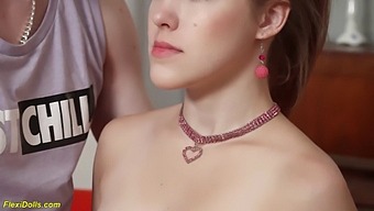 Cặp Đôi Phiêu Lưu Khám Phá Bdsm Với Búp Bê Tình Dục Nicole