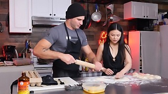 Lulu Chu Youtube Videója A Kukorica Rajongók Reakcióival